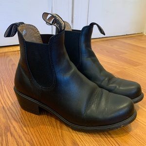 Heeled Blundstone Boots